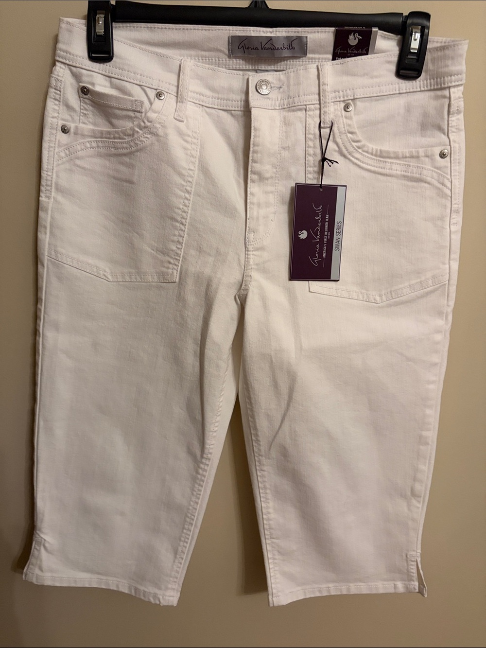 Gloria Vanderbilt White Midrise Cropped Jeans